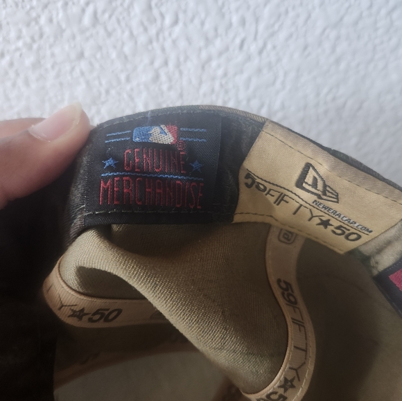 Camo NY Fitted New Era Cap 7 3/8 - Picture 5 of 7